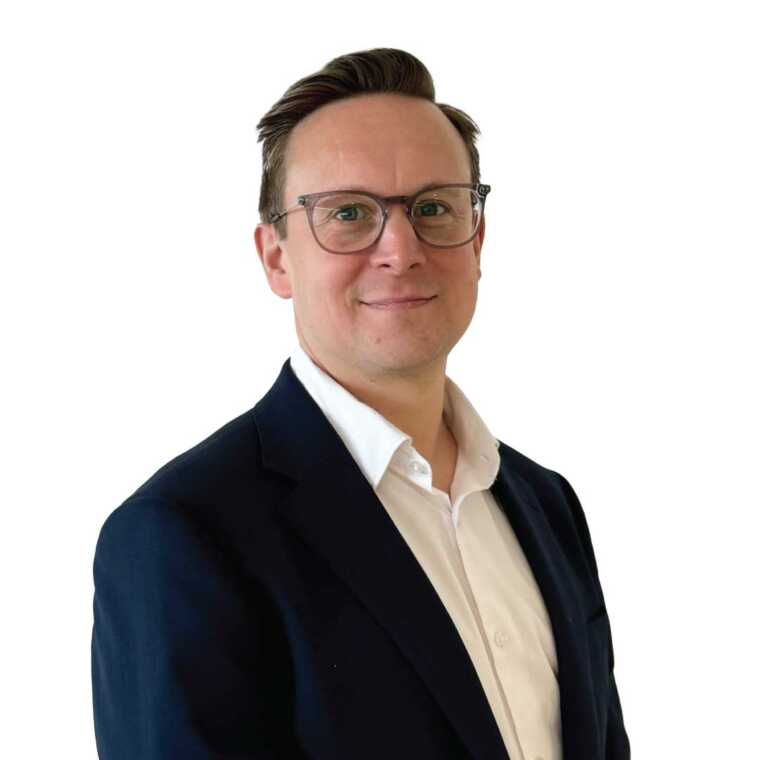 Steven Mills